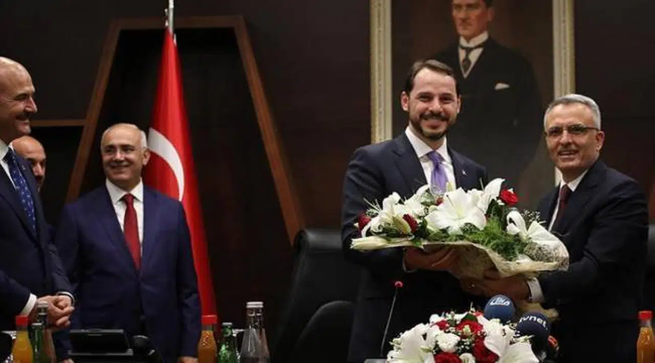 Kulis: Albayrak istifa kararını dün aldı, İletişim Başkanlığı son ana kadar bekleme talimatı verdi