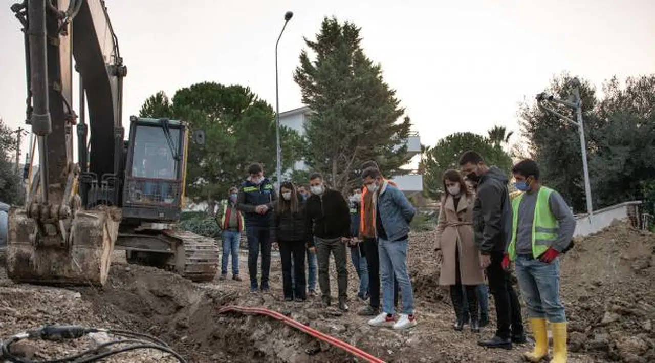 ENVER REİS CADDESİ’NİN ALT VE ÜST YAPISI YENİLENİYOR