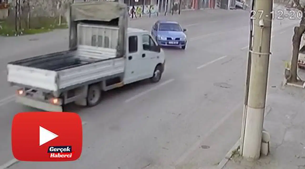Kontrolden çıkan otomobil ile kamyonet kafa kafaya çarpıştı: 6 yaralı