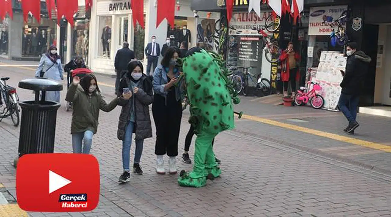 Korona virüs kılığına girdi, kurallara uymayanların arasına böyle daldı