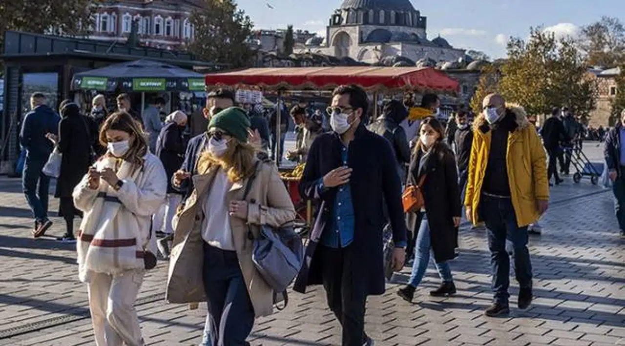 Sağlık Bakanlığı, günlük koronavirüs vaka ve can kaybı sayısını açıkladı