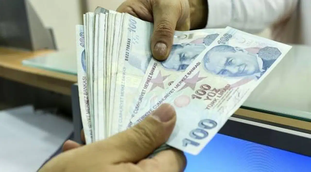 DİSK asgari ücret için harekete geçti: Bütünüyle vergi dışı bırakılmalıdır, TBMM'yi göreve çağırıyoruz