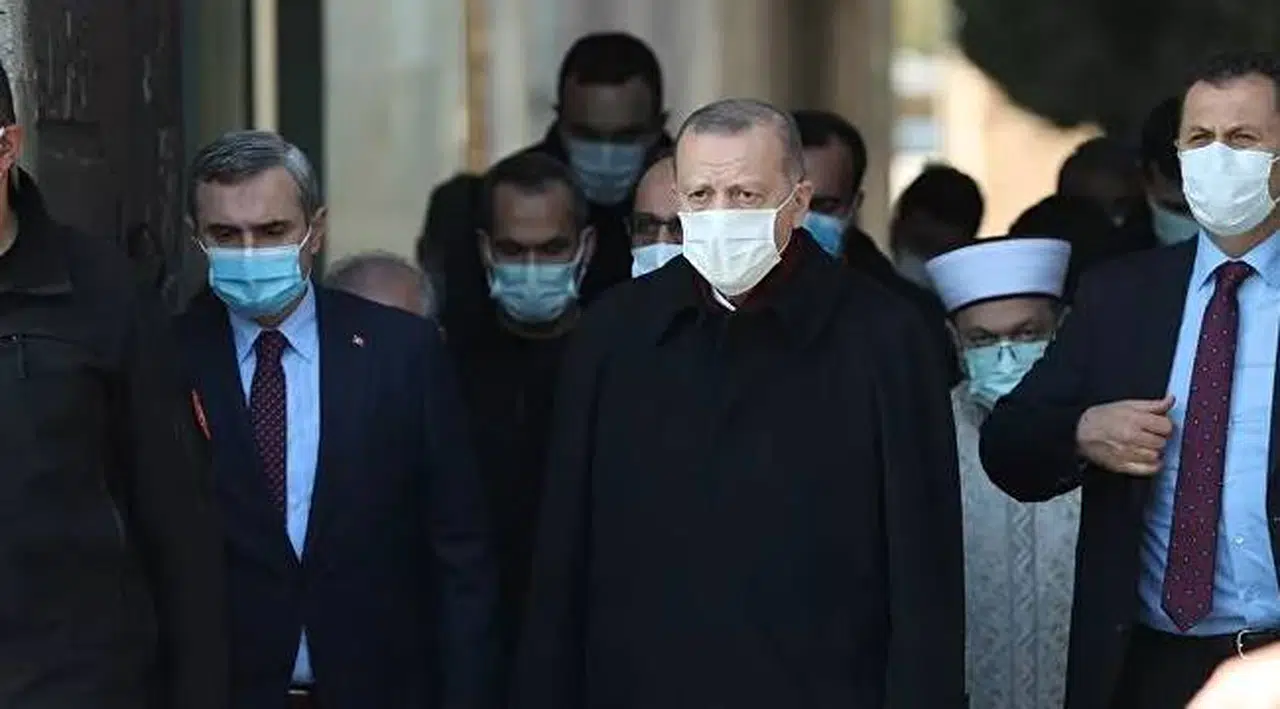 Erdoğan'dan gazetecilere: Ben gün boyunca 3 binden fazla adım atmışım, siz çok söylediniz