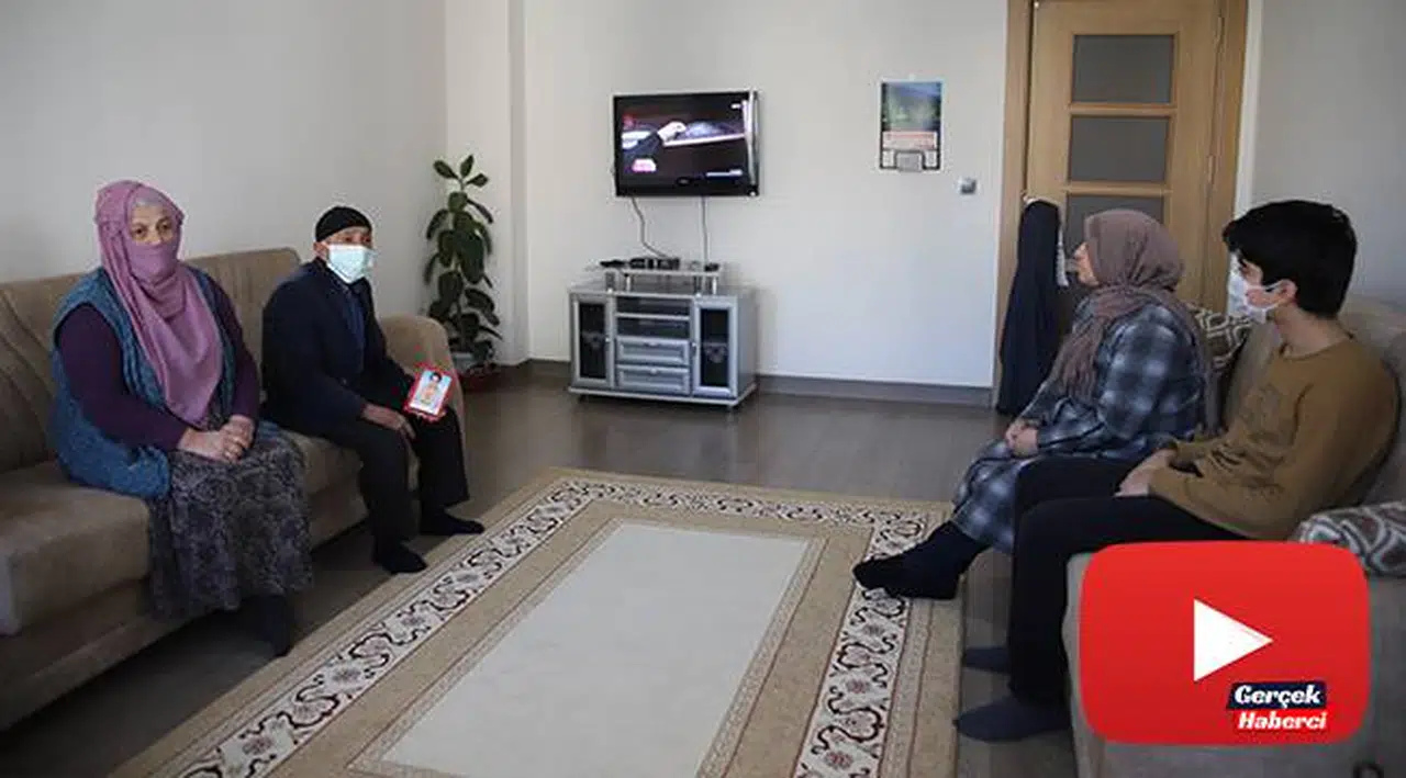 Evlerine kavuşan depremzedeler: "Yapılanları görmeyenler var ama çok güzel iş başardılar"