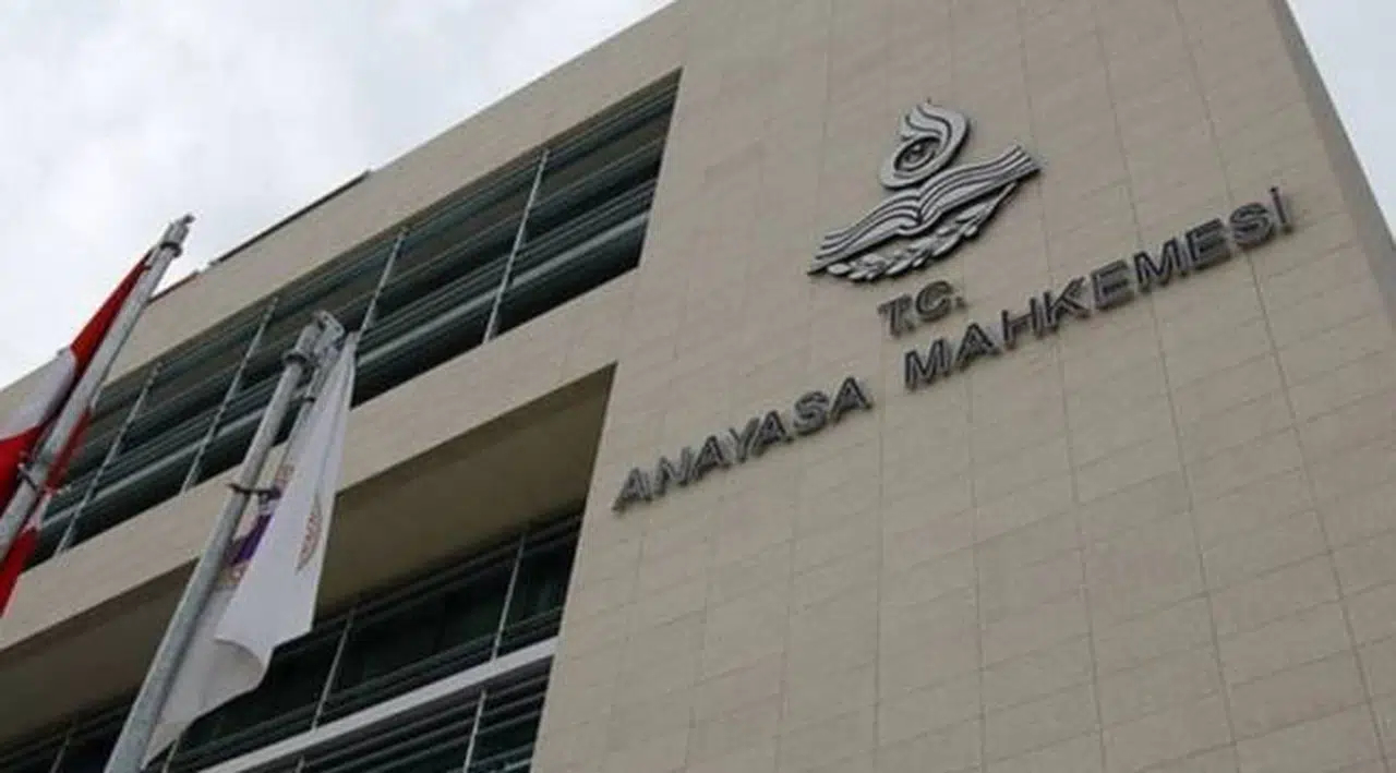 Gözaltında 'çıplak arama': Anayasa Mahkemesi hak ihlali kararı verdi
