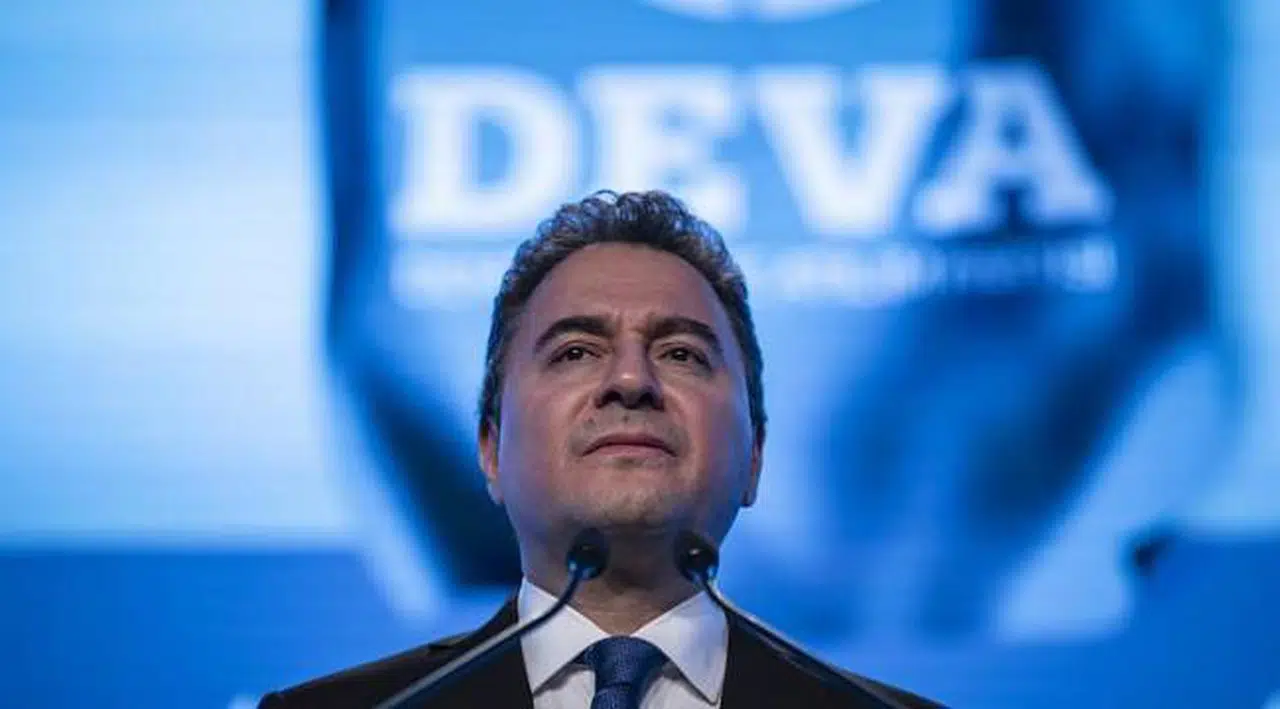 Ali Babacan'dan Boğaziçi açıklaması: Gözaltına alınan öğrencileri derhal salın, üniversitelerde de seçimi esas alın