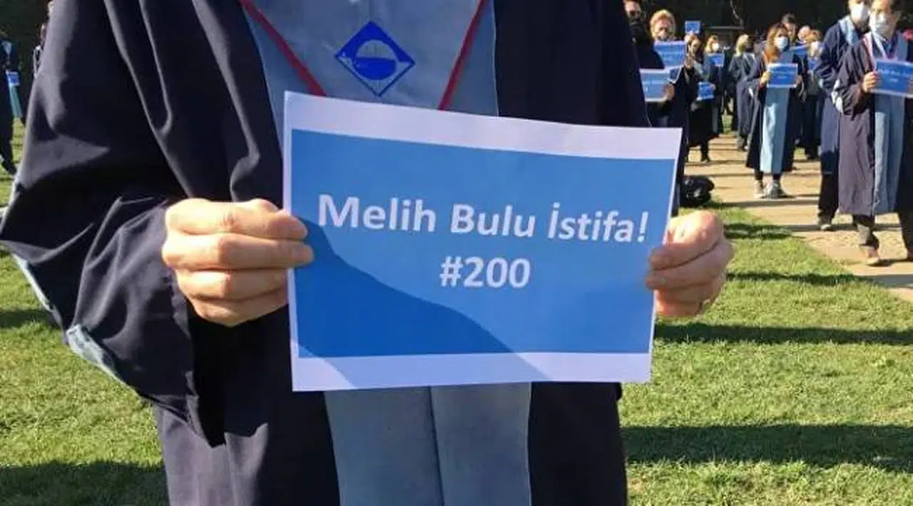 Boğaziçi Üniversitesi'nde akademisyenlerden Prof. Bulu'ya yanıt: Yüzlerce hoca olarak protesto ediyoruz