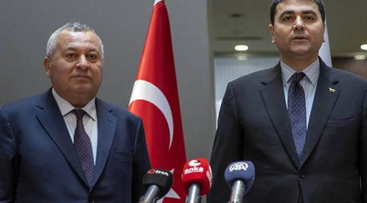 Demokrat Parti lideri Uysal'dan Boğaziçi tweeti: Kıymayın