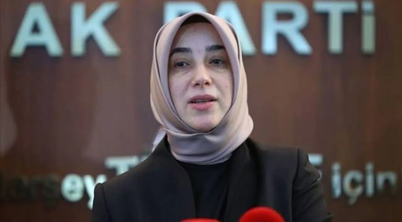 Özlem Zengin'e hakaret ettiği gerekçesiyle hakkında soruşturma başlatılan avukat Mert Yaşar, tutuklama talebiyle mahkemeye sevk edildi