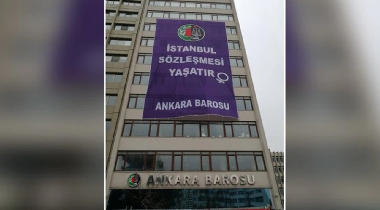 Ankara Barosu'ndan İstanbul Sözleşmesi'nin feshedilmesine pankartlı tepki
