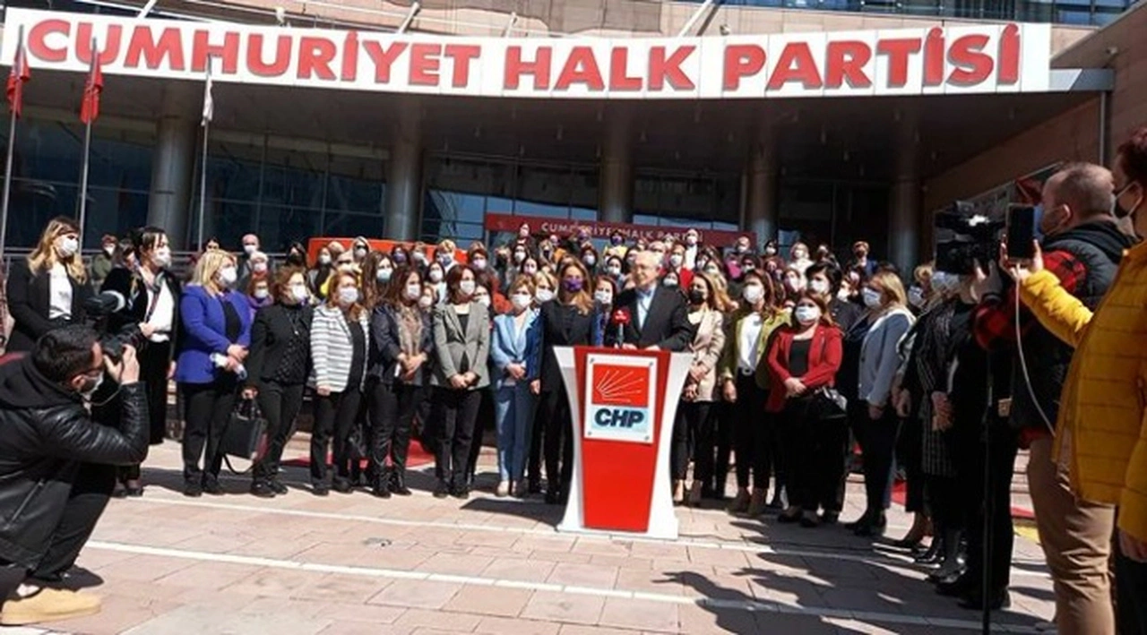 CHP'li kadınlar İstanbul Sözleşmesi için Danıştay'a dava açtı