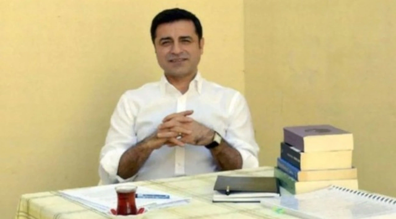 Demirtaş: Vurmayı bırak. Biliyorum artık, sen de beni tehdit belledin