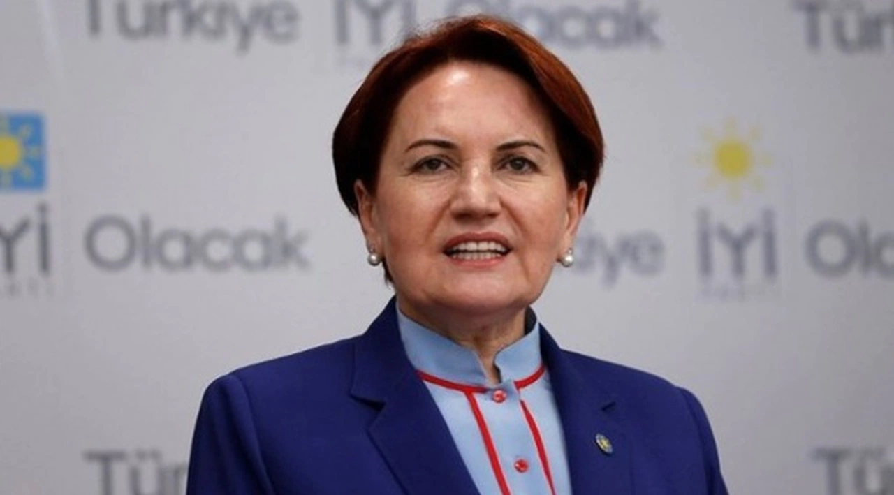 Akşener, "emekli amiraller bildirisi" hakkında: Bu bir zevzekliktir, bu zevzekliklerden Türkiye çok çekti