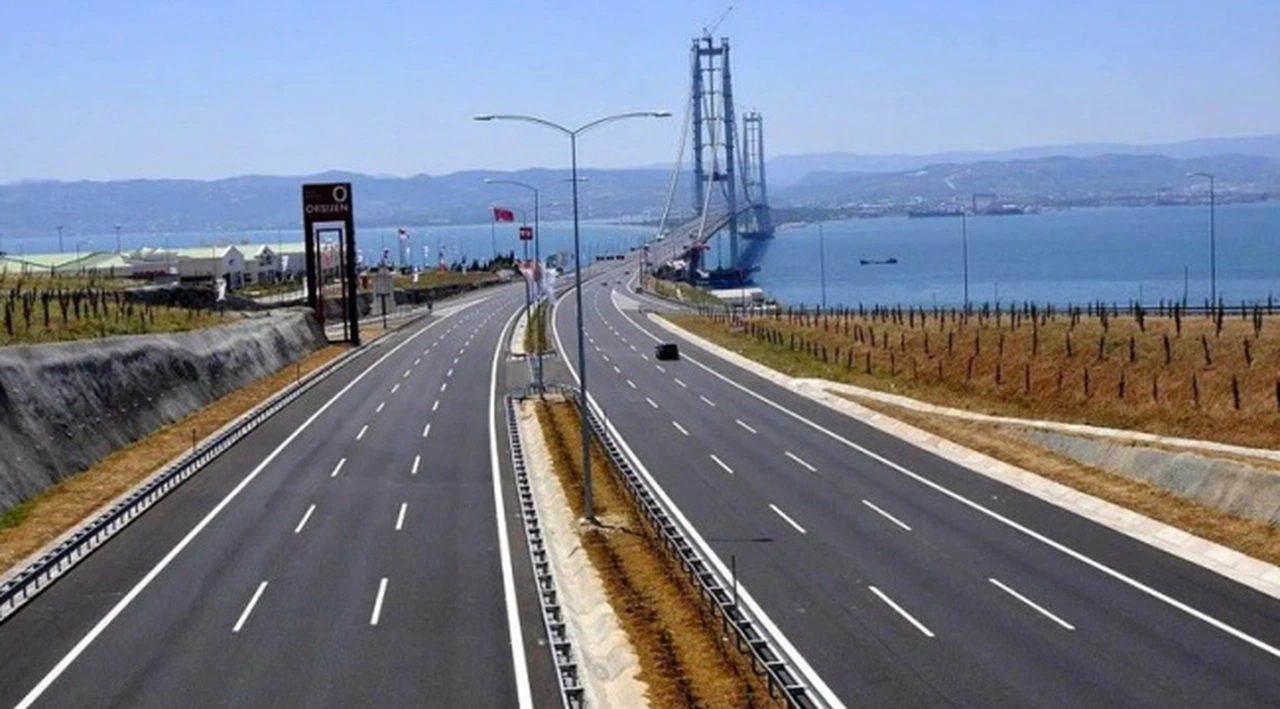 Karar yazarı İbrahim Kahveci: Bir köprüye 3,3 milyar lira ama 83,5 milyon kişiye 8 milyar