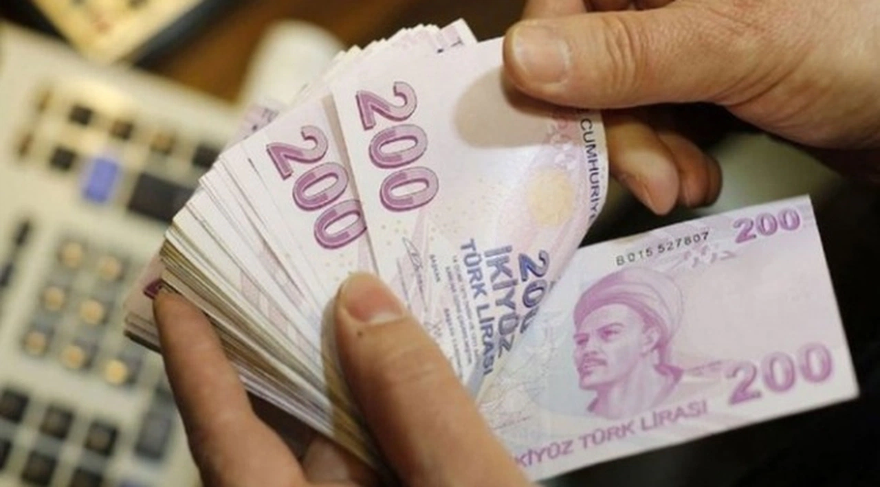 Memur ve memur emeklisine zam farkı hakkı doğdu