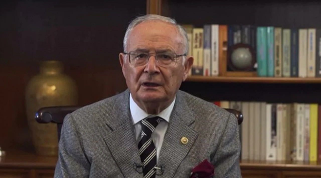 MHP: Emekli büyükelçi Ertuğrul Kumcuoğlu, kesin ihraç talebiyle tedbirli olarak disipline sevk edildi