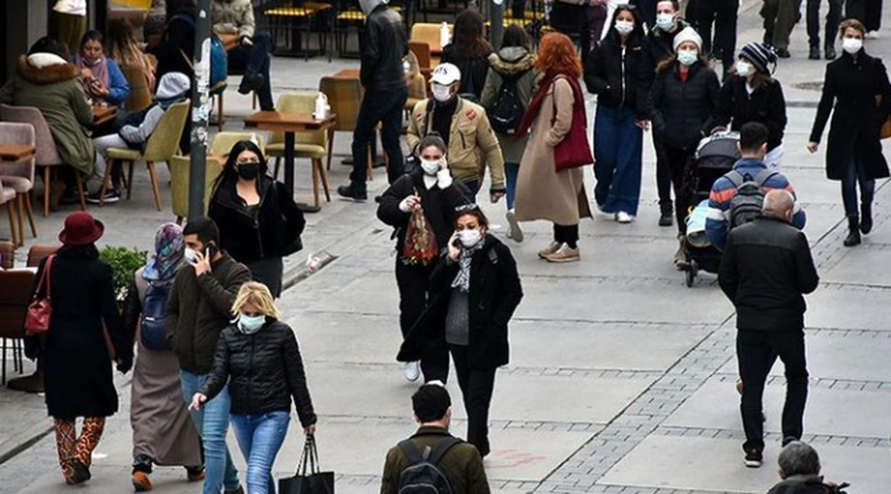 SES, pandemi ile mücadelede yapılması gerekenleri 14 maddeyle açıkladı: "Salgında ipin ucu kaçtı"