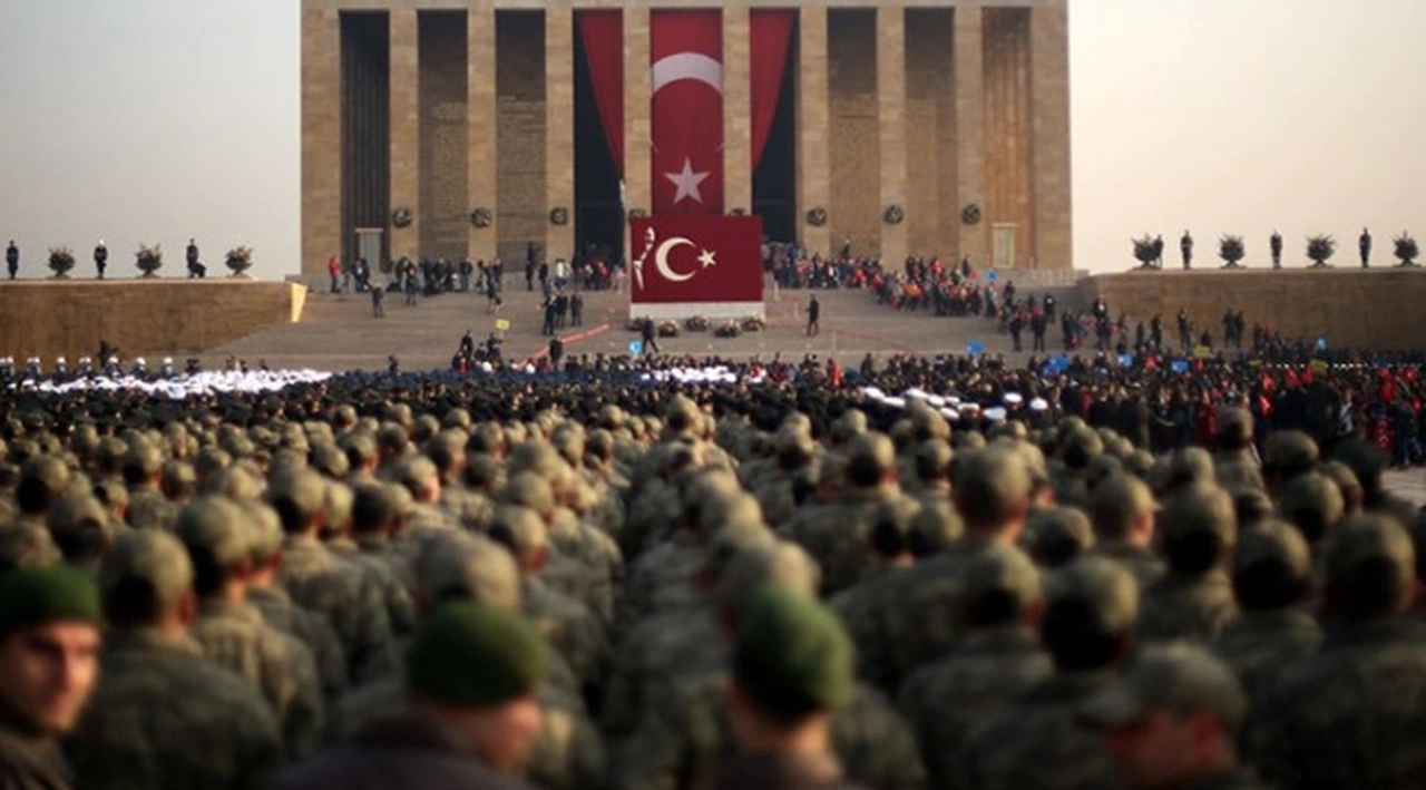 AK Parti'den yasa teklifi: Askerler savcı kararı olmadan yakalanabilecek