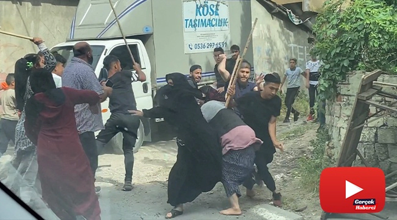 Beyoğlu’nda kız kaçırma kavgası meydan muharebesine dönüştü: O anlar kamerada