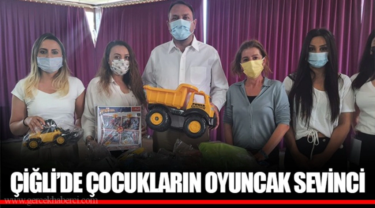ÇİĞLİ’DE ÇOCUKLARIN OYUNCAK SEVİNCİ