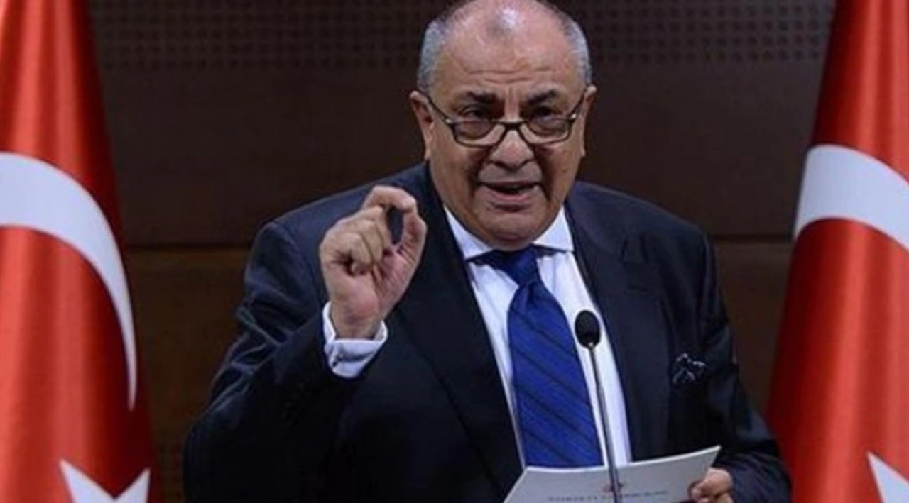 Peker'in iddiaları sonrası, Tuğrul Türkeş'in yıllar önce "Vallahi de billahi de o silahlar Türkmenlere gitmiyordu" sözleri yeniden gündem oldu