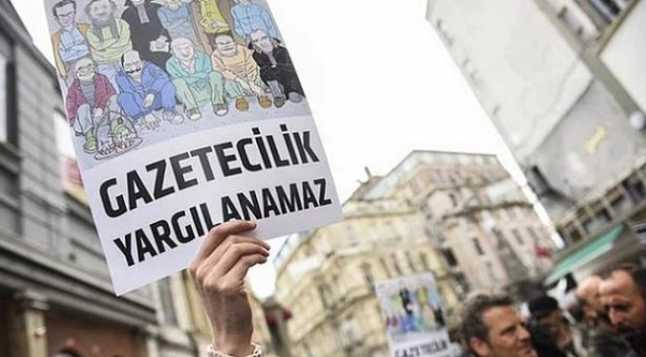 “Türkiye’de Gazeteci Yargılamalarının Anatomisi” raporu: Davaların yüzde 61’inde mahkeme heyeti en az bir kez değişti