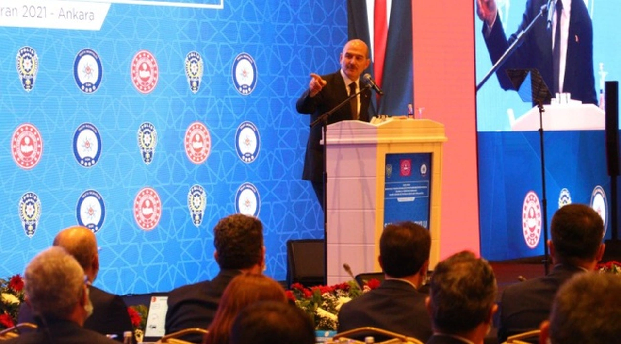 İçişleri Bakanı Soylu: Otoyollarda hız limitlerinin artırılması çalışması yapılıyor