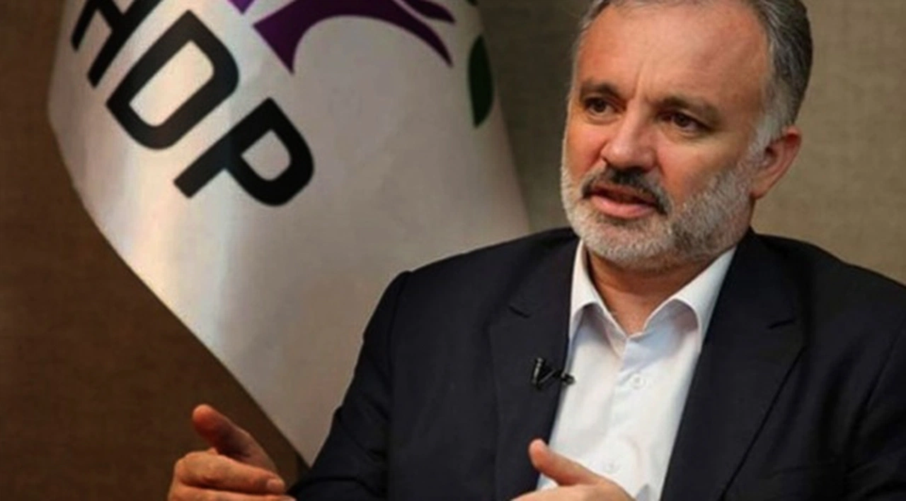 Kobani eylemleri davasında HDP'li Ayhan Bilgen'e tahliye