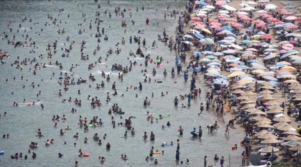 6 bin nüfuslu ilçe 60 bine çıktı: Belediye tüm izinleri kaldırdı