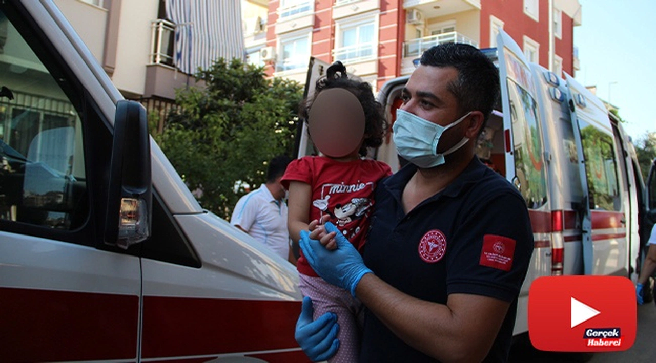 Anne evi terk etti, babanın bakmakta zorlandığı 4 küçük çocuk evde kendinden geçmiş halde bulundu