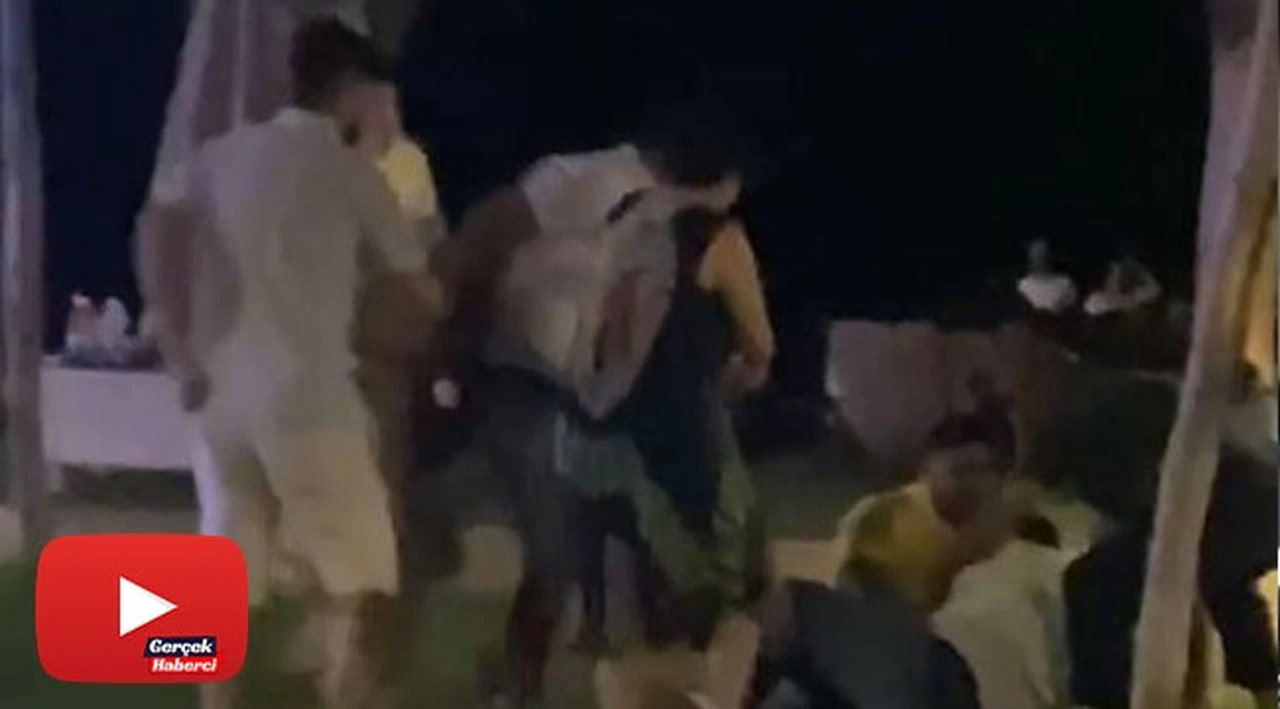 Antalya’da ‘niye baktın’ kavgasında yumruklar konuştu