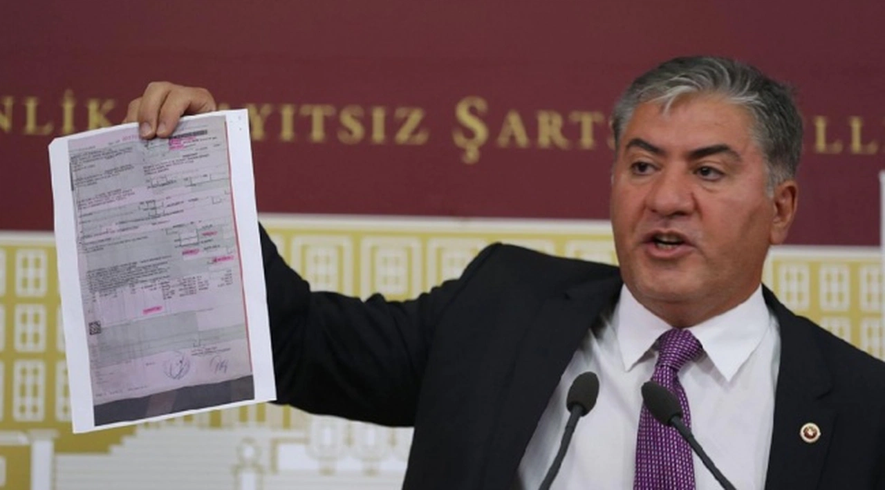 CHP'li Emir MASAK'ı göreve çağırdı: Aracı firma aşının dozunu Çin'den 7 dolara alıyor, devlete 12 dolara satıyor