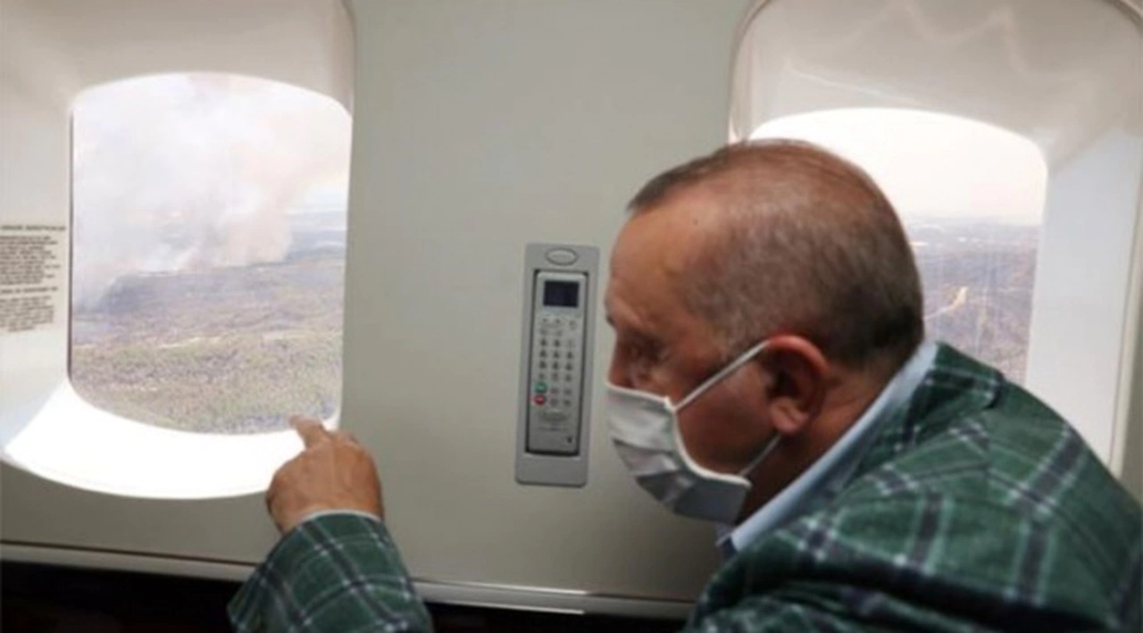 Erdoğan, yangın bölgesinde! Helikopterden inceledi