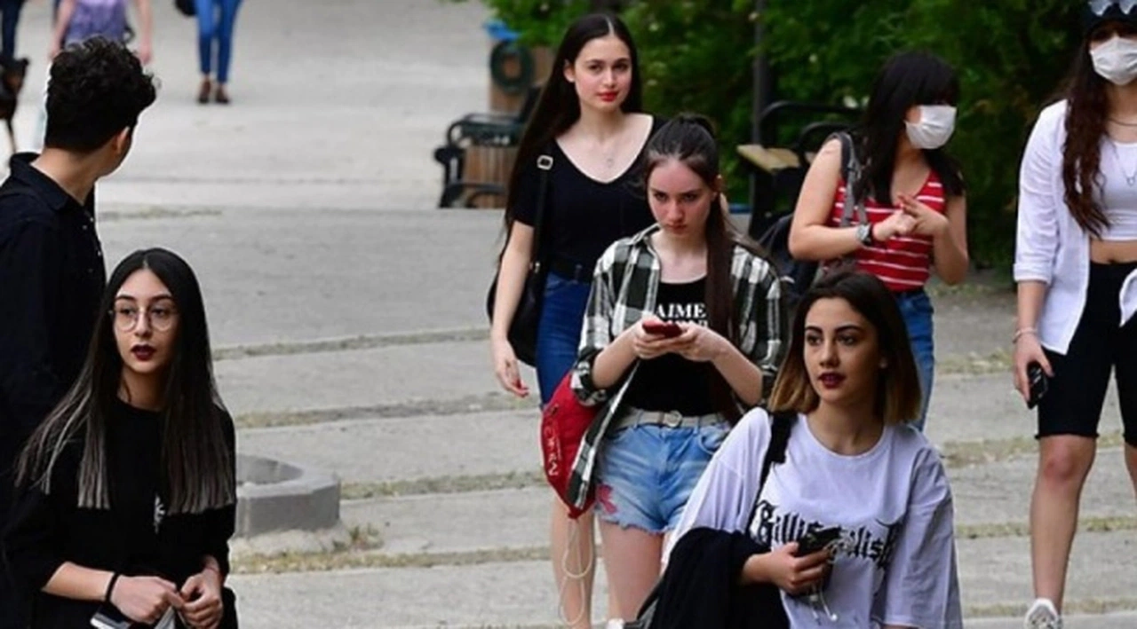 Y ve Z kuşağının ortak kaygısı: Gelir eşitsizliği ve işsizlik
