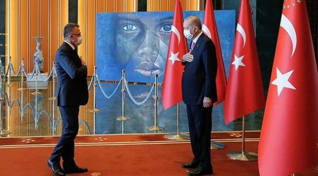 Erdoğan, Zafer Bayramı tebriklerini “Sığınmacı Çocuk” tablosu önünde kabul etti
