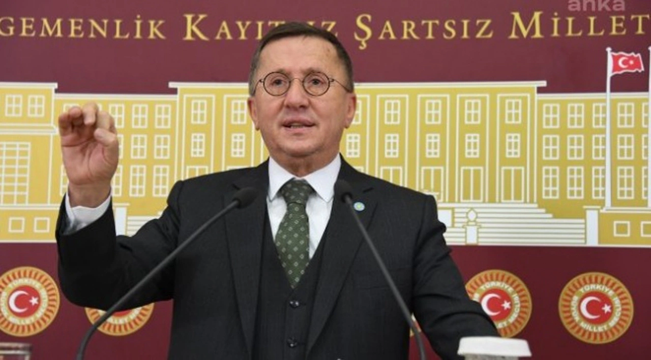 İYİ Partili Türkkan sordu: Milli Eğitim Bakanı neden ant içmeden göreve başladı?