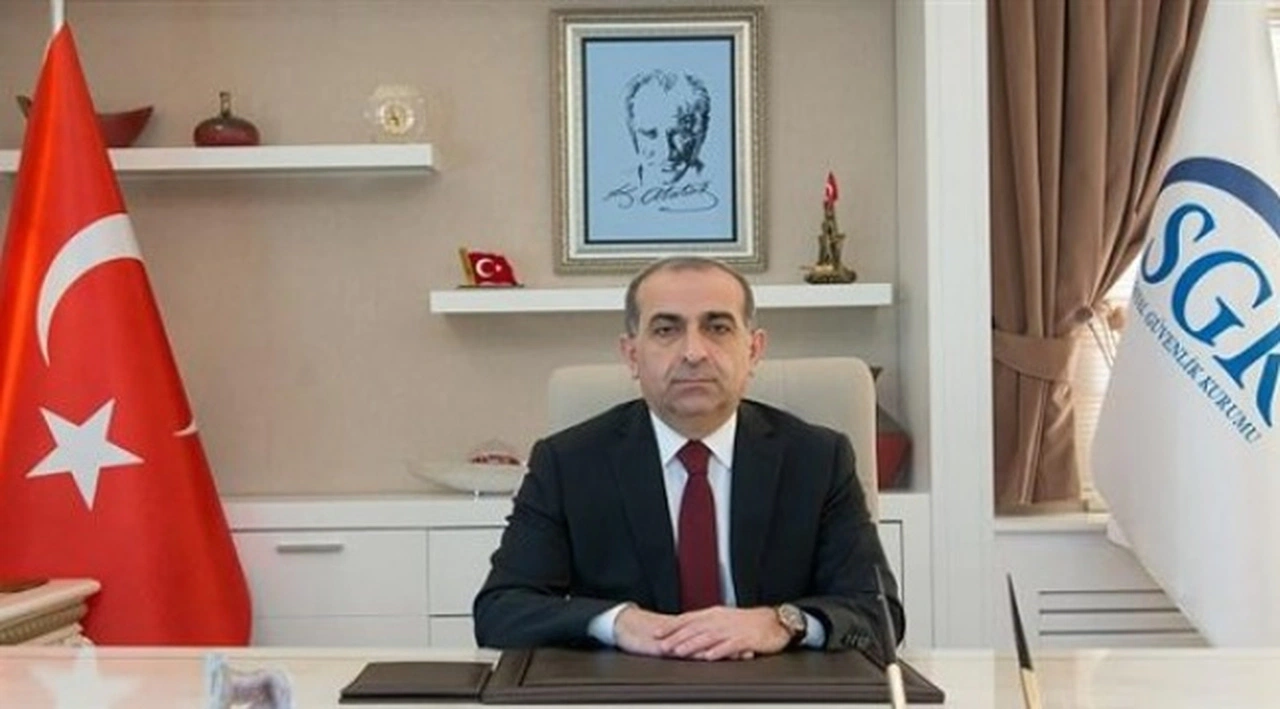 SGK Başkanı İsmail Yılmaz görevinden ayrıldı