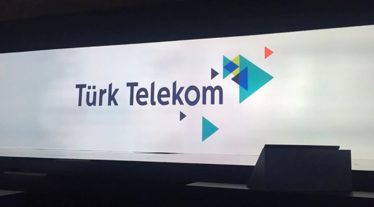 TTNET işgüzarlığı: Biyolojik annesinin öldüğünü bilmeyen 13 yaşındaki evlatlık çocuğa icra gönderdi