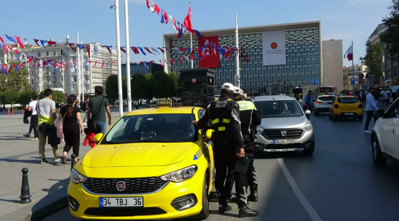 İçişleri Bakanlığı'ndan 81 ildeki taksiciler için 12 yeni kural