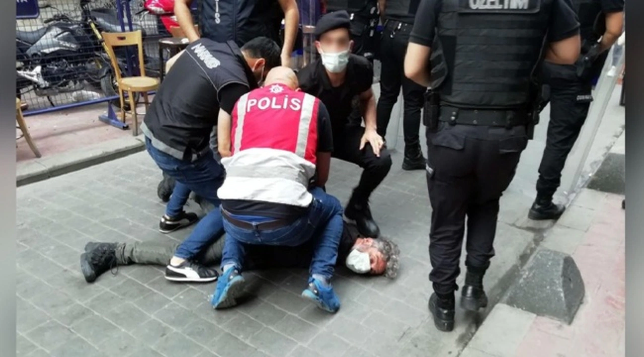 Bir milyon 576 bin kişi, "terör örgütü üyeliğinden" soruşturma geçirdi… Muhaliflere "terörist" damgası mı vuruluyor?