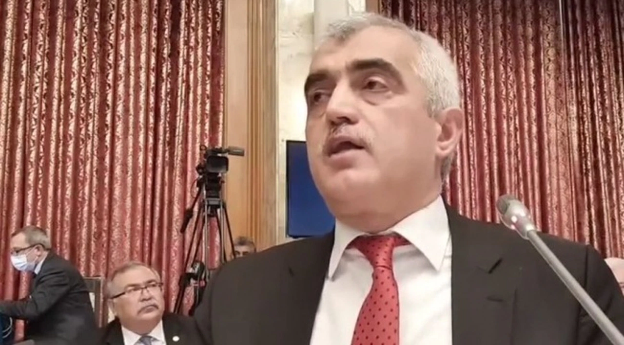 Gergerlioğlu'ndan Bakan Gül'e: Bakanlığınıza rağmen Meclis’teyim