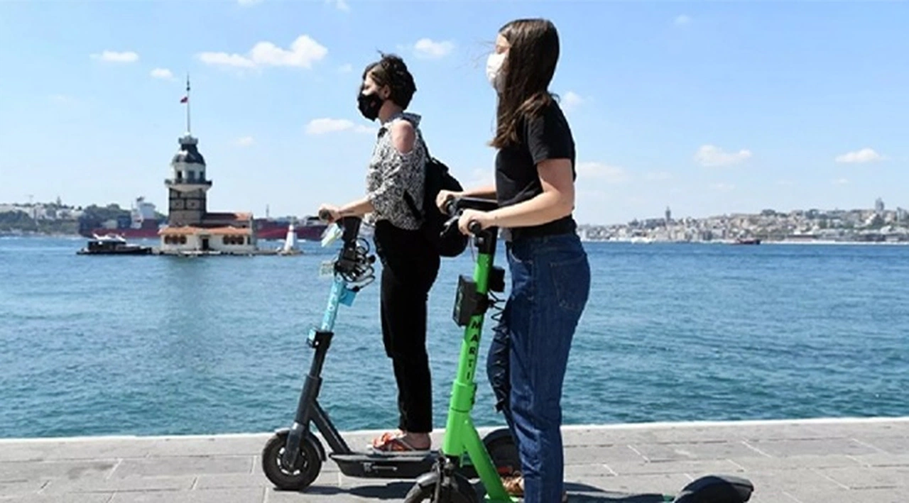 Scooter kazalarının sayısı artıyor: 'Kullananlar başlarına geleceklerden haberdar mı?'