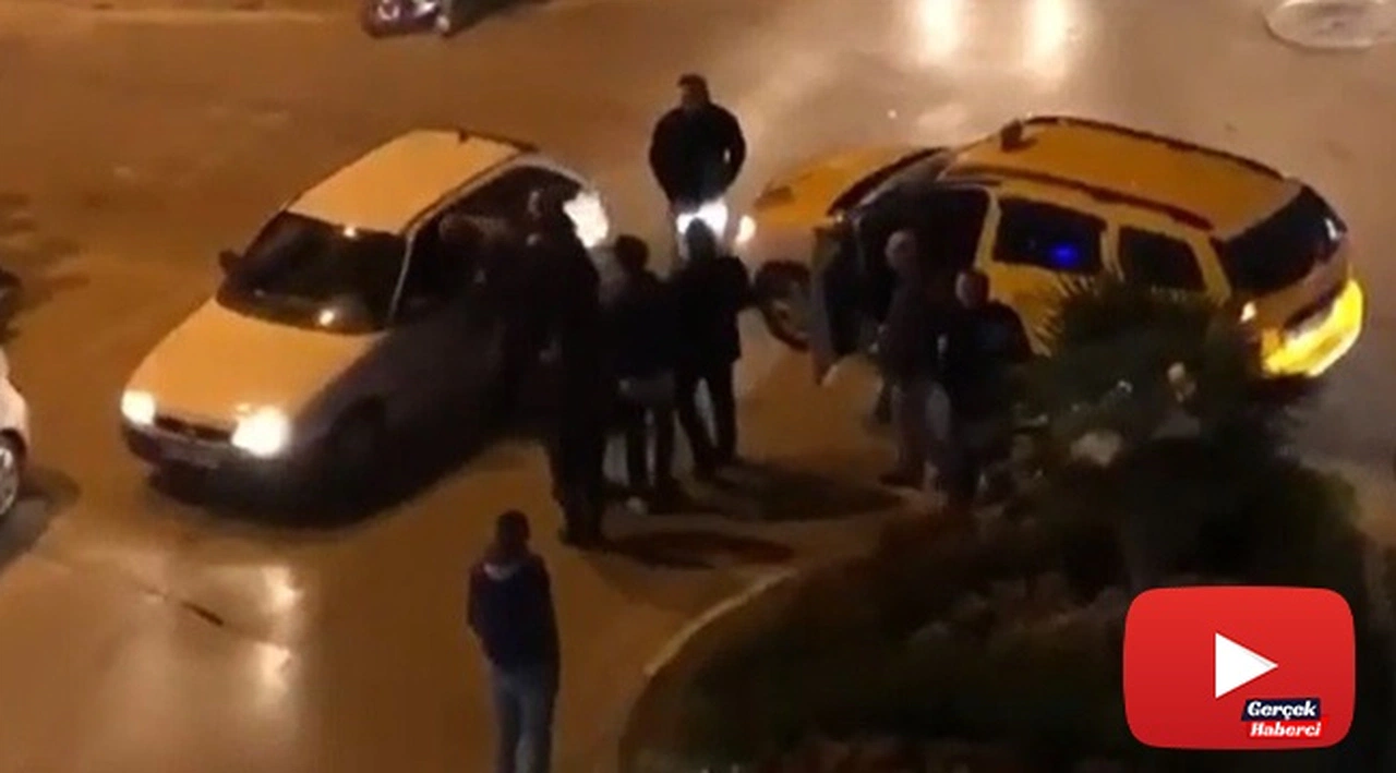 Trafikte yumruk yumruğa yol verme kavgaları kamerada