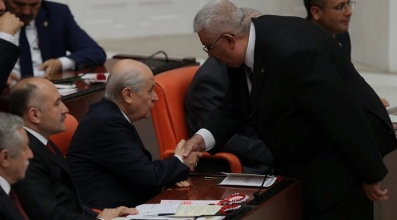 MHP’den Mansur Yavaş’a yeni tehdit: “Artık rahat durmalı, ikazları dikkate almalı, almazsa kendisi bilir”