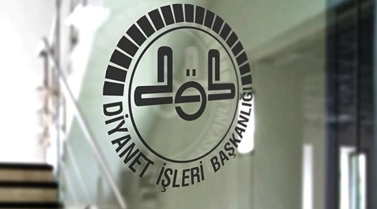 Diyanet: Hz. Adem ve onun eşi Hz. Havva, bütün insanlığın müşterek değeri ve muazzez atalarıdır