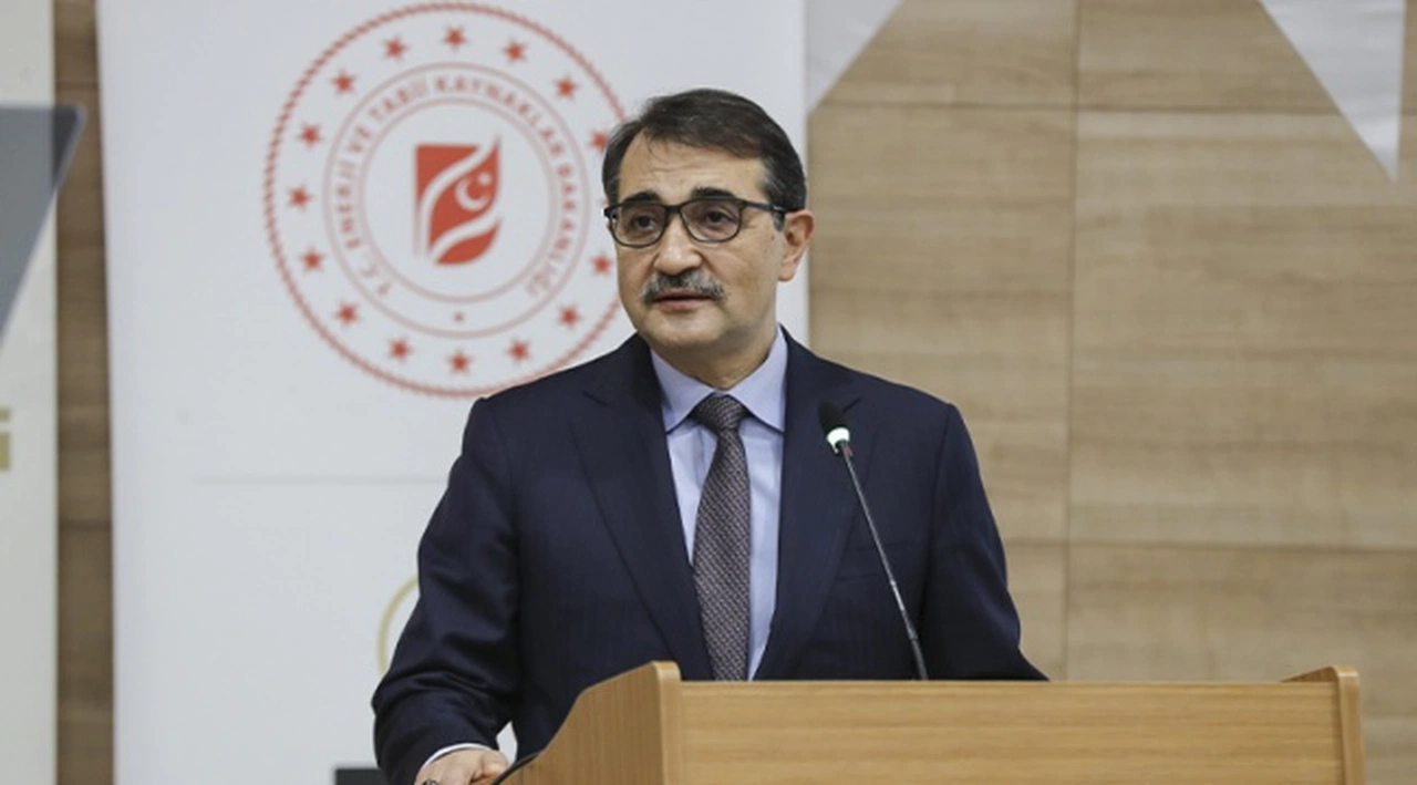Enerji Bakanı, doğalgaz kesintisinin nedenini anlattı: İran, hatlarda kaçak olduğunu bildirdi
