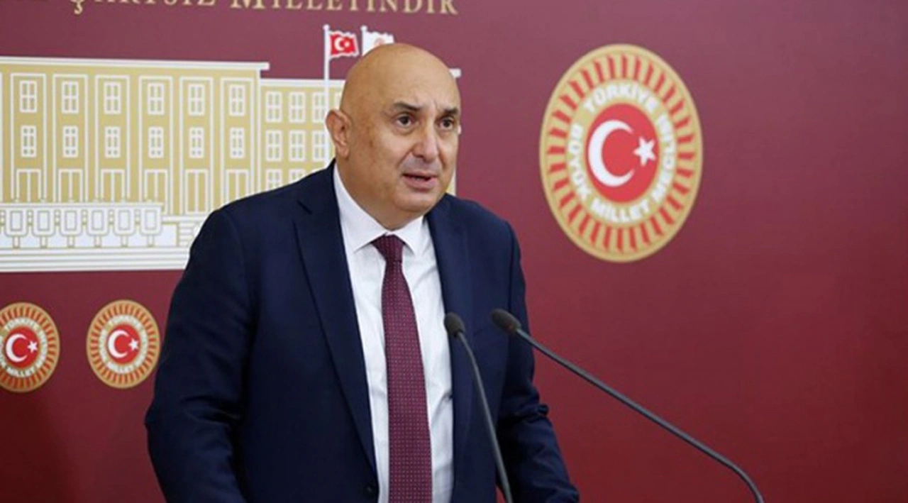 CHP’li Özkoç: Vatandaş yiyecek ekmek bulamıyor; 2,5 milyar dolardan fazla verdiğimiz S-400'ler bekliyor