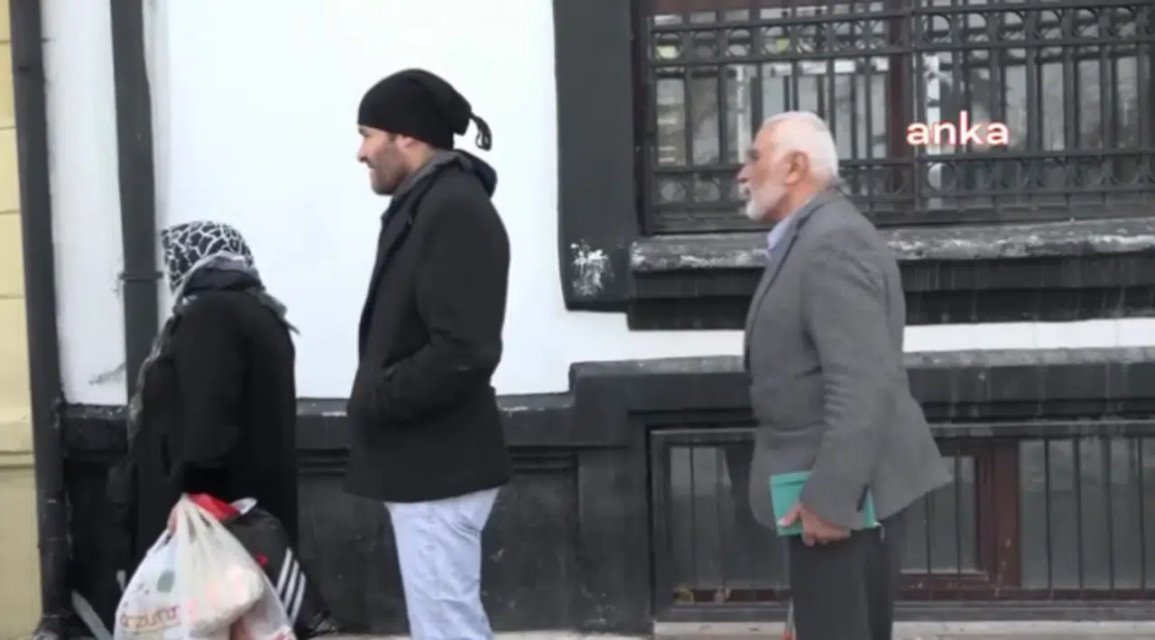 Emekli yurttaş, maaşının zamlı kısmını Erdoğan’a göndermek istedi: Postane işlem yapmadı