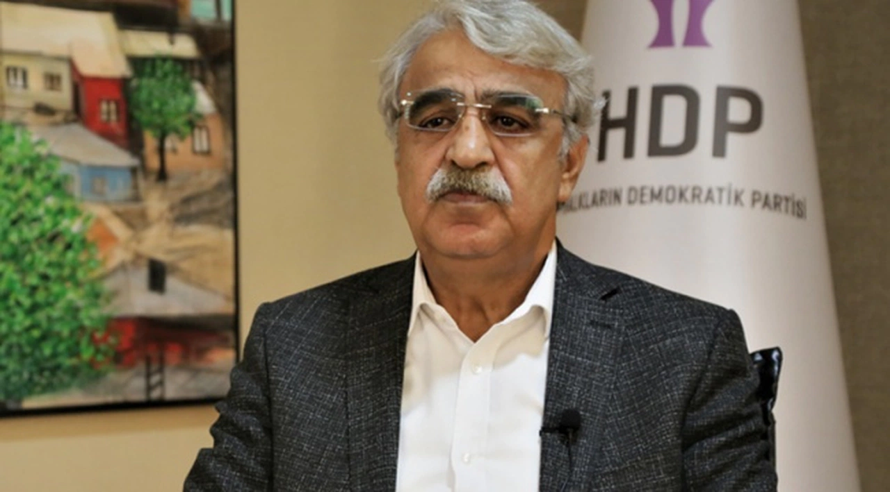 HDP Eş Genel Başkanı Sancar: Muhalefette olduğunu söyleyen hiçbir parti, iktidarın anlayışıyla uyuşan söz ve tavır içinde olmamalı