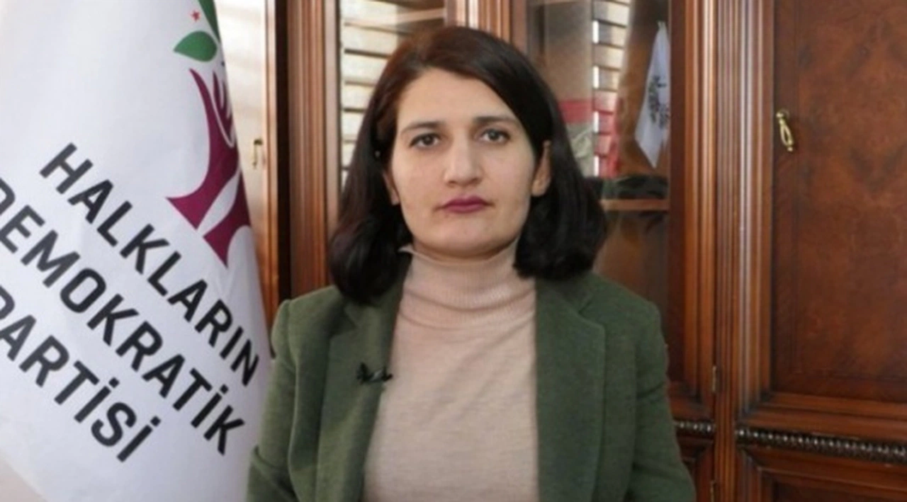 HDP'li Semra Güzel'e sözü ve yazılı savunma için tebligat